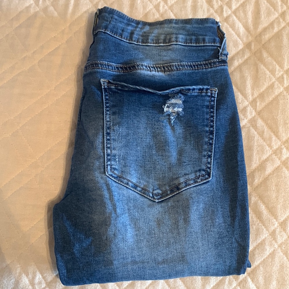 SO skinny Jean